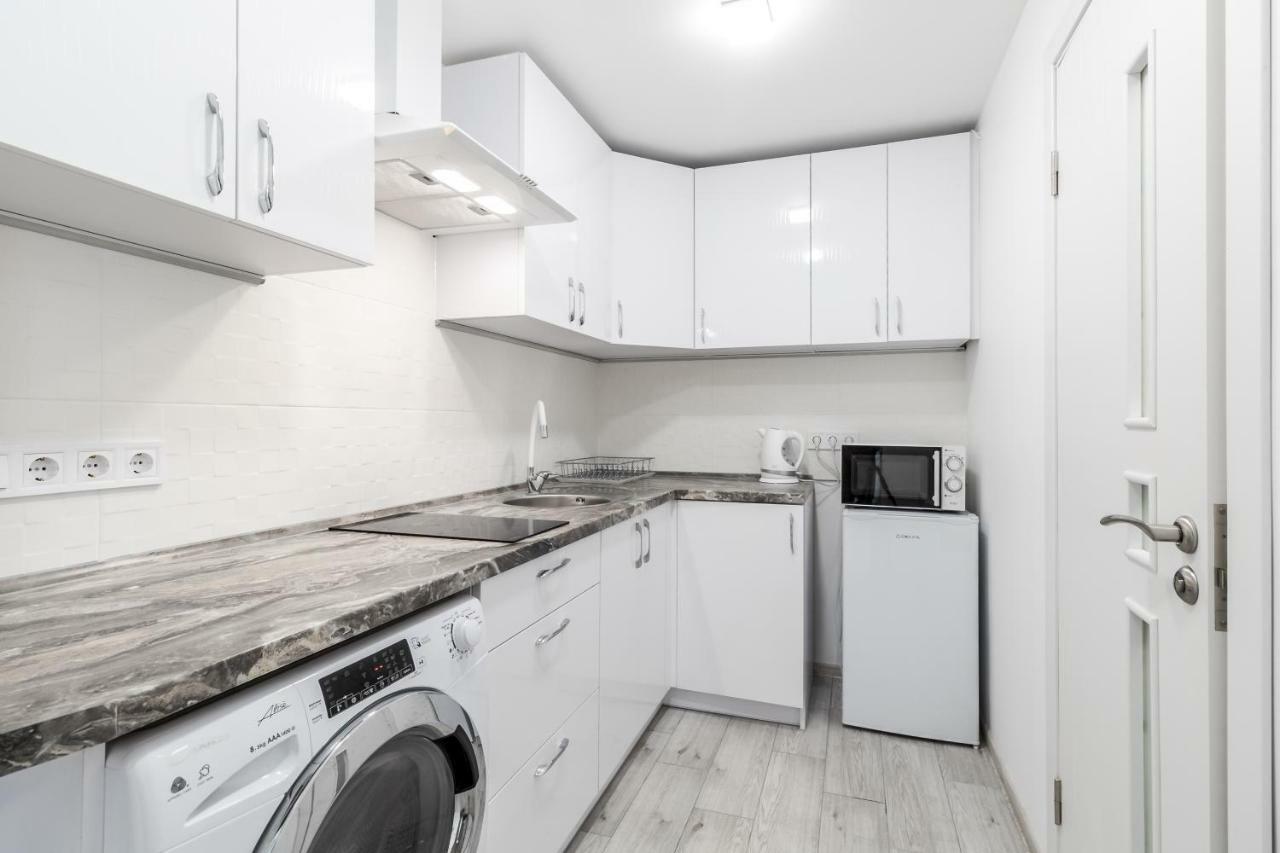 Near Park Franka Apartman Lviv Kültér fotó