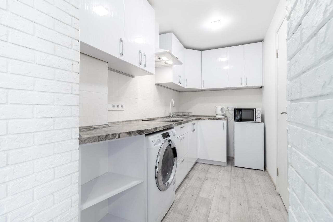 Near Park Franka Apartman Lviv Kültér fotó